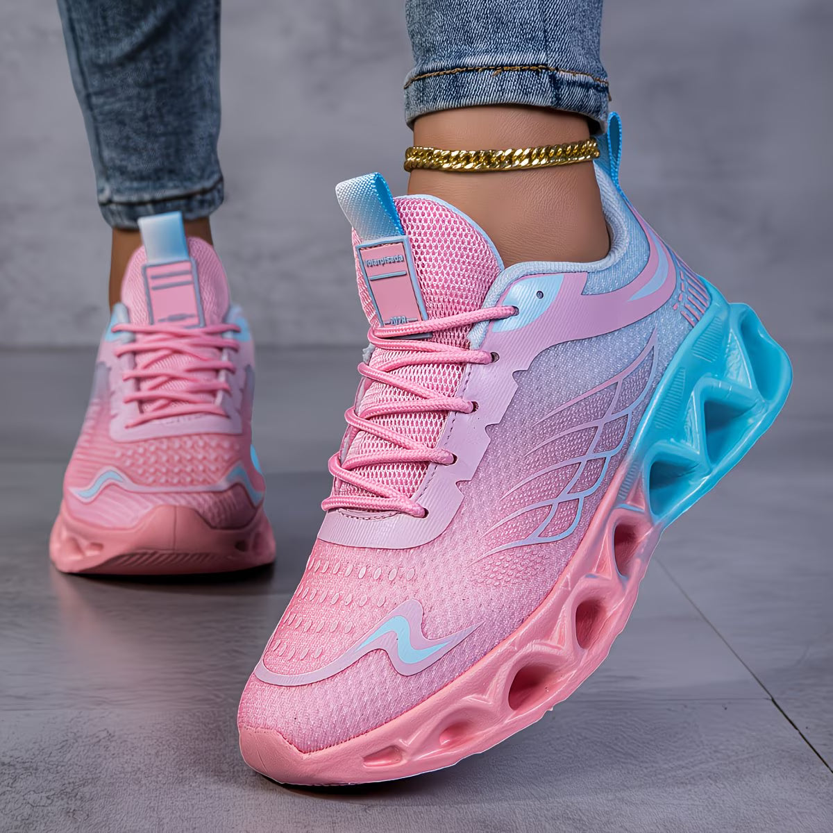 Women’s Lightweight Breathable Running Shoes